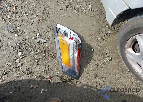 2011 Nissan Altima 2.5 S z USA, uszkodzony, nr VIN 1N4AL2AP1BN438623